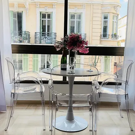 Deluxe Studio Residence Gray D'Albion Kir1271 Apartment
